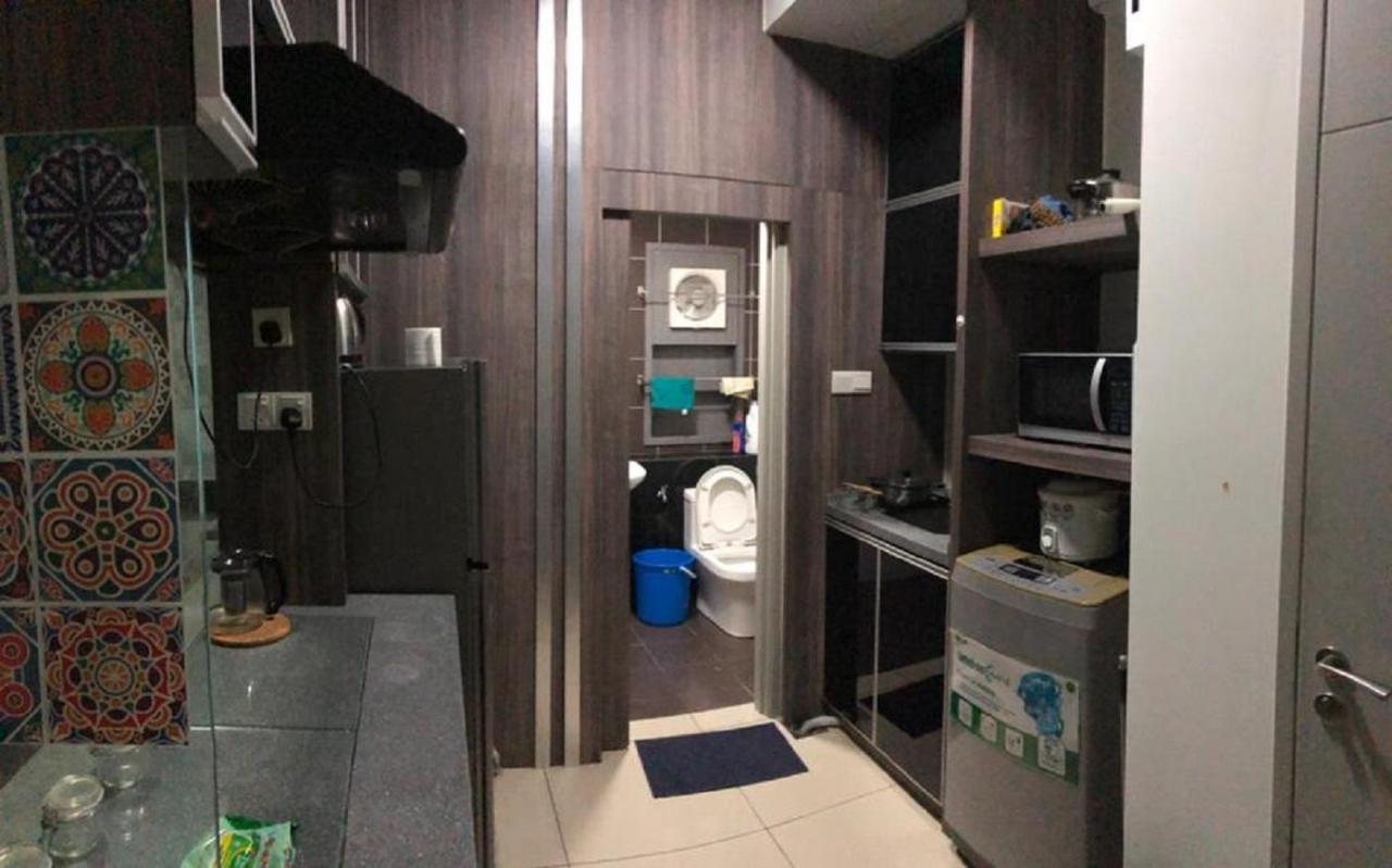 02-Austin Regency Homestay For 2Pax Pool View ยะโฮร์บาห์รู ภายนอก รูปภาพ