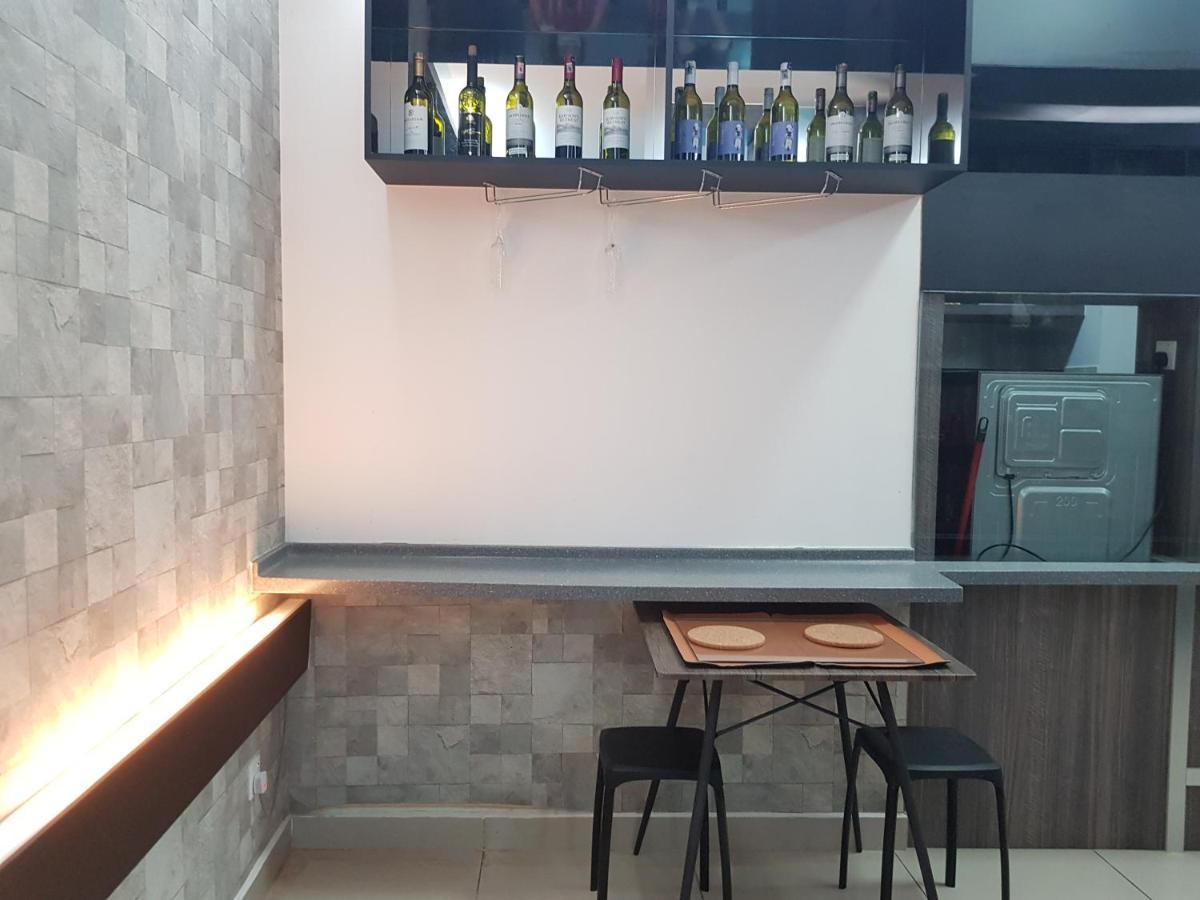 02-Austin Regency Homestay For 2Pax Pool View ยะโฮร์บาห์รู ภายนอก รูปภาพ